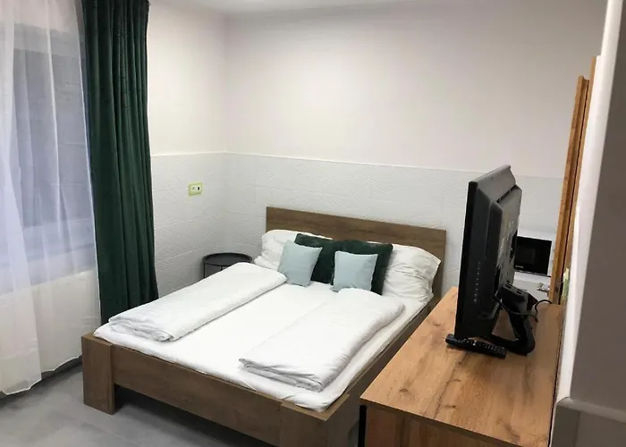 Level 1 3 - Koezoes Fuerdoszoba Shared Bathroom Апартаменты